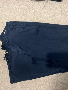 PAIGE Navy Cropped Ankle Pants
